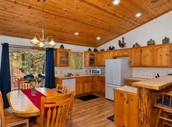 Cozy Adorable Cabin / Scenic Outdoor dining area