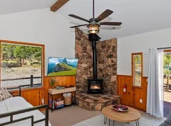 DoorMat Vacation Rentals - Brother Bear Cabin with free WIFI!