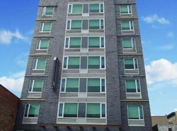 Umbrella Hotel Bronx