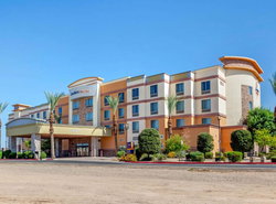 Comfort Suites Glendale - State Farm Stadium Area