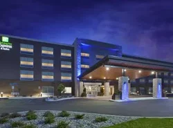 Holiday Inn Express & Suites Grand Rapids Airport North, an IHG Hotel