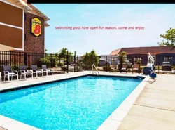 Super 8 by Wyndham Lenexa Overland Park Area/Mall Area