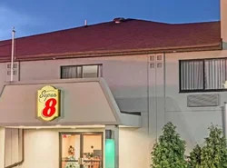 Super 8 by Wyndham Niagara Falls