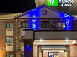 Holiday Inn Express & Suites - Olathe South, an IHG Hotel