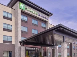 Holiday Inn Express & Suites - Olathe West, an IHG Hotel