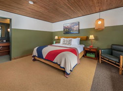 Station House Inn South Lake Tahoe, by Oliver