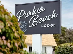 Bluebird Parker Beach Lodge