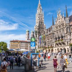 Marienplatz, Munich Accommodation Ohio