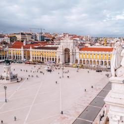 Commerce Square, Lisbon Accommodation Ohio