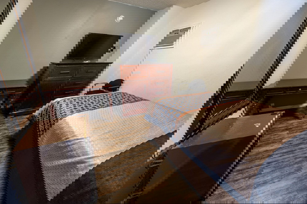 American Inn & Suites Russellville - thumb 6