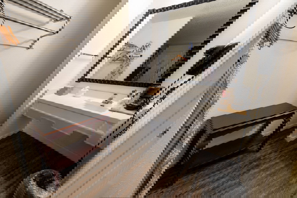 American Inn & Suites Russellville - thumb 5