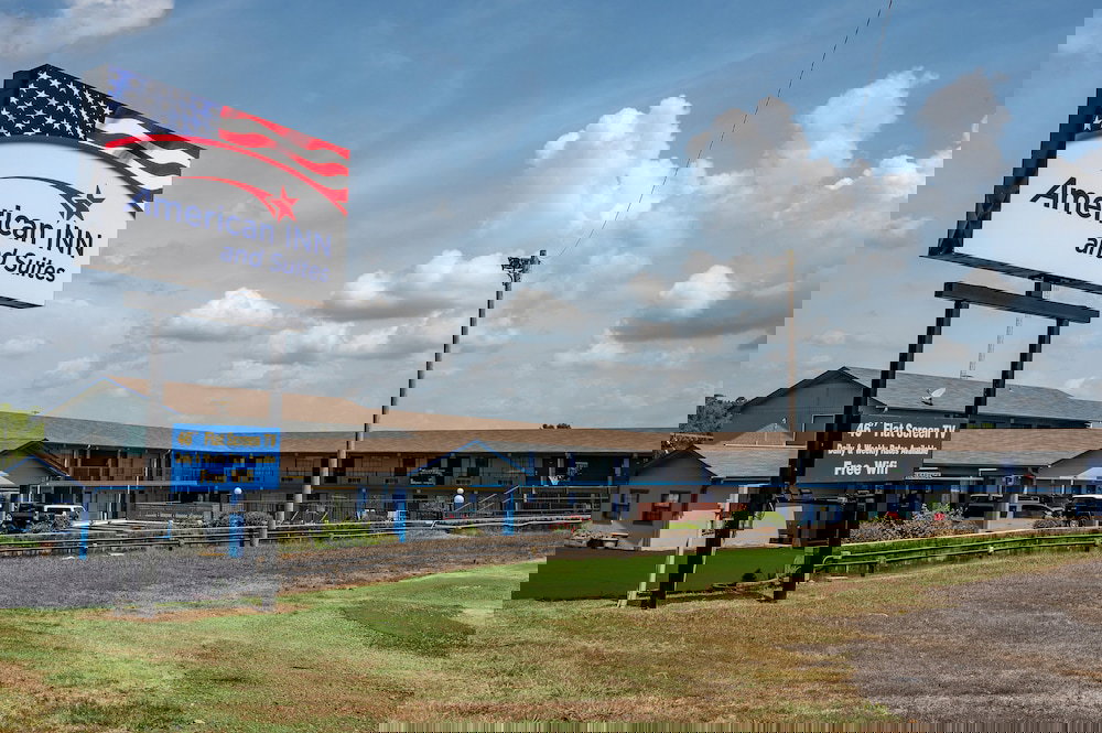 American Inn & Suites Russellville - thumb 3