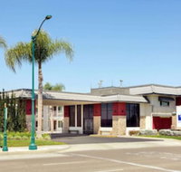 Days Inn  Suites by Wyndham Anaheim At Disneyland Park - Accommodation Ohio