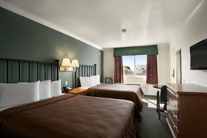 Travelodge By Wyndham San Diego Downtown Convention Center - thumb 7