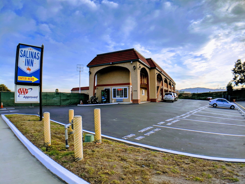 Salinas Inn - thumb 0