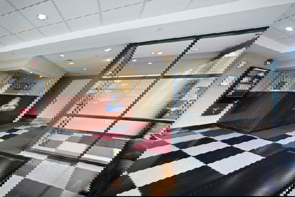 Days Inn By Wyndham Bronx Near Stadium - thumb 0