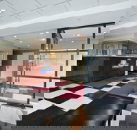 Days Inn by Wyndham Bronx Near Stadium - Accommodation Ohio