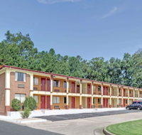 Days Inn by Wyndham Newport News - Accommodation Ohio