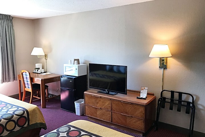 Super 8 By Wyndham Madison East - thumb 6