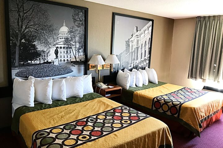 Super 8 By Wyndham Madison East - thumb 4