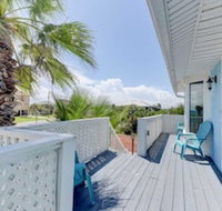 Sea Forever Upper Level 3 Bedrooms Ocean Views Sleeps 10 - Accommodation Ohio