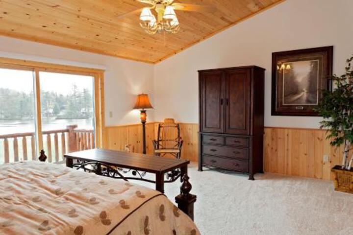 Voyageur Crossings - thumb 1