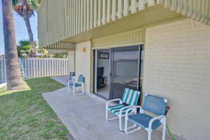 122 Condo - thumb 4