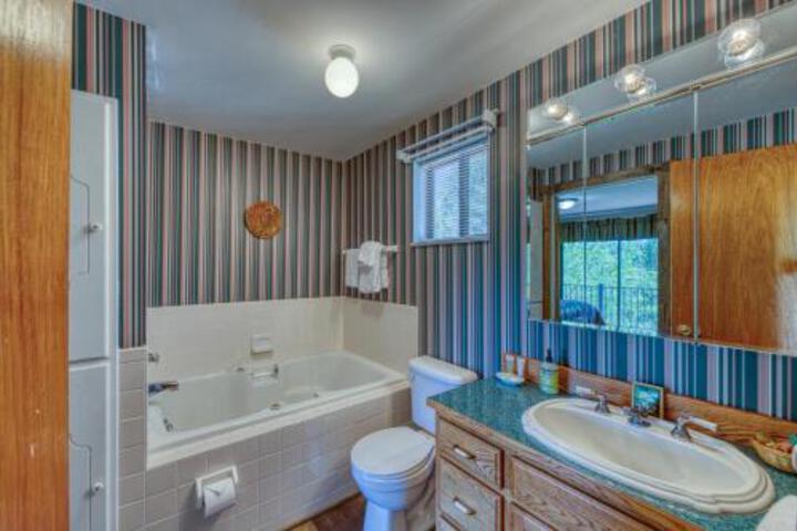 Timberline Manor - thumb 1