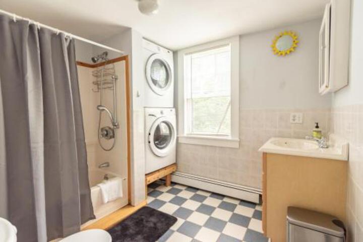 Joshua Hooper House - thumb 0