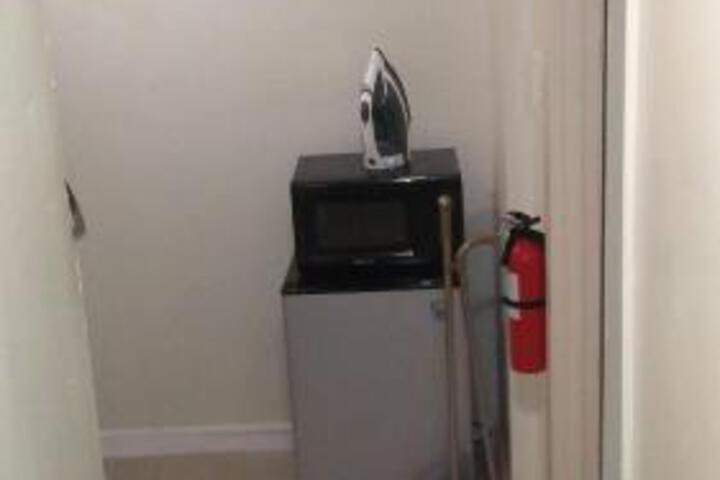 ONE BEDROOM APARTMENTS - thumb 2