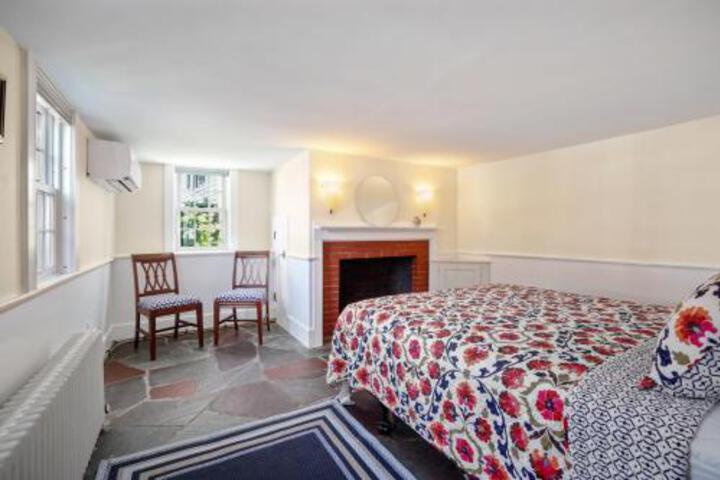 Olde New House - thumb 2