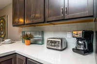 Powder Mountain Gorgeous Remodeled Home Near Canyons w / Private Hot Tub