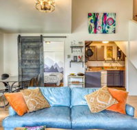 Washington Street Getaway - Accommodation Ohio