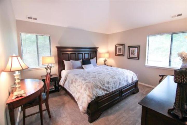 POOL SE Boise Condo W / Garage - thumb 6