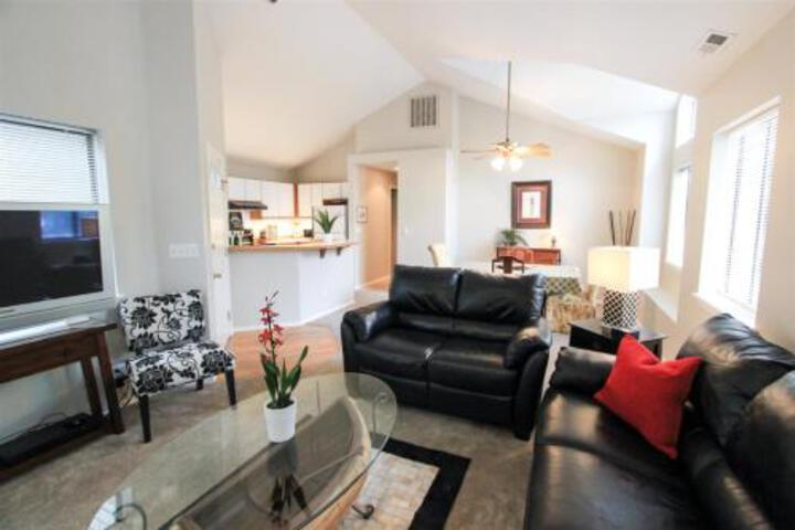 POOL SE Boise Condo W / Garage - thumb 2