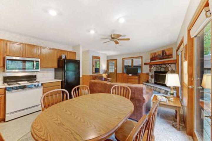 Chanticleer Inn: Villa 8 - thumb 4