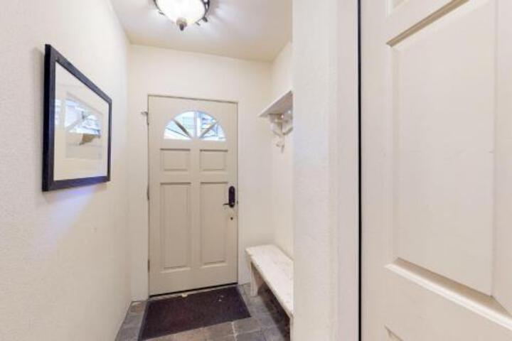 Sun Bird Getaway - thumb 1