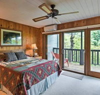 Beech Mountain Condo w / Balcony Walk to Resort! - Accommodation Ohio
