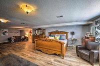 Mountain Home Apt w / Fire Pit  Norfork Lake Views