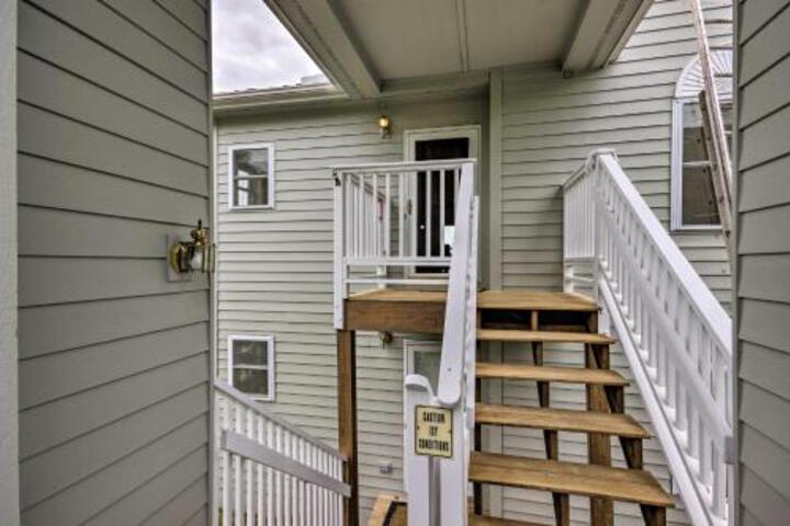 Cozy Condo W / Mountain Views 2 Miles To Resort! - thumb 4