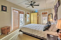 Floating Cabana Exotica on Grand Lake w / 2 Docks