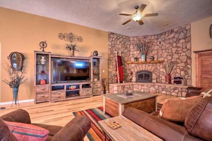 Pueblo House W / Pool In Shadows Of Zion Natl Park - thumb 2