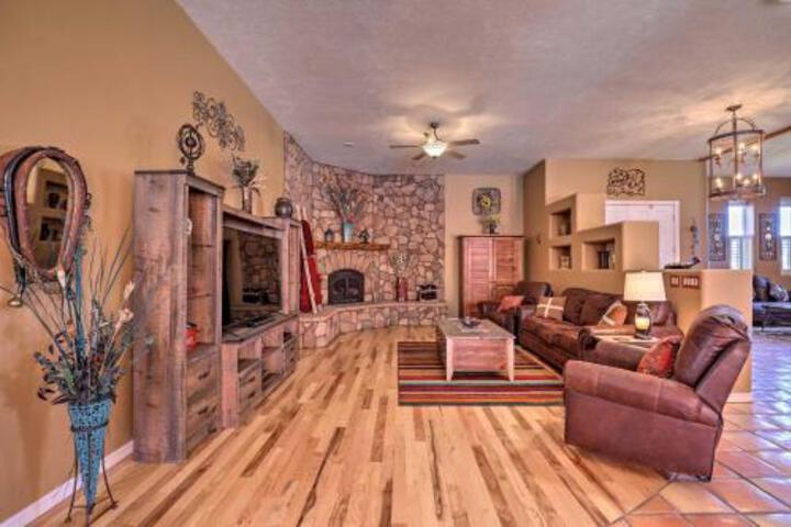 Pueblo House W / Pool In Shadows Of Zion Natl Park - thumb 4