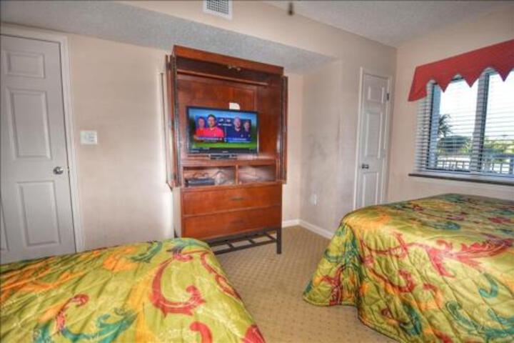 2202 Yacht Club Villas Condo - thumb 6