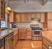 Ludlow Home Walk to Okemo Mountain Resort! - Accommodation Ohio