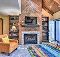 Beech Mountain Ski Condo with Private Balcony! - Accommodation Ohio