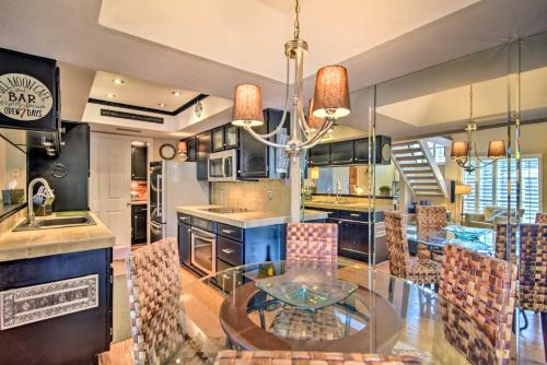 10Mi To Downtown From North Phoenix Townhome! - thumb 2