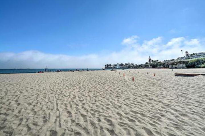 Santa Cruz Home W / Large Yard 1.5 Mi To Coast! - thumb 1