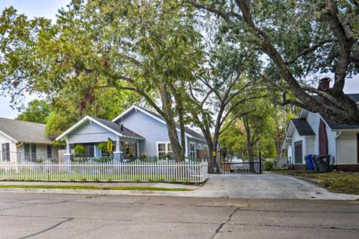 Bearadise Bungalow Near Baylor & The Silos! - thumb 4