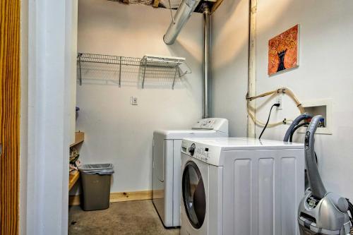 Waterfront Alburgh House On Lake Champlain! - thumb 6